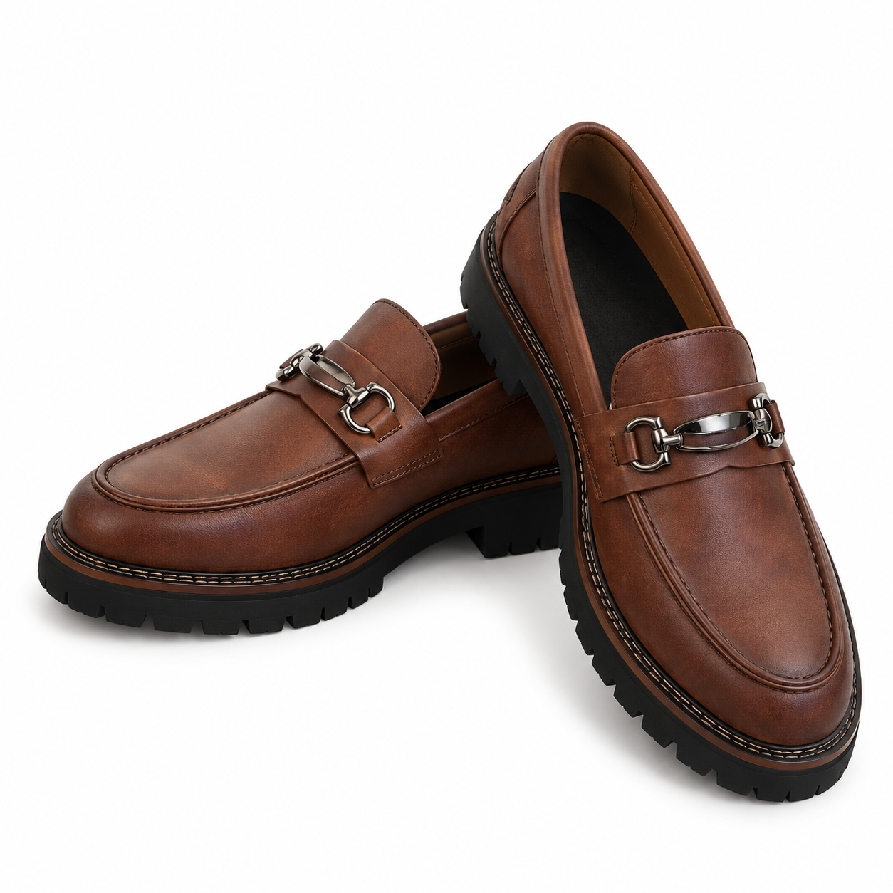 MOCASSINS À SEMELLE CRANTÉE EN SIMILICUIR